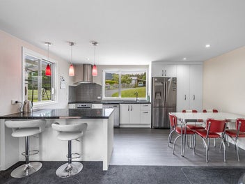 Architectural Curves, Country Views and Garaging