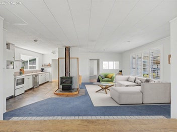 Spacious home, country living