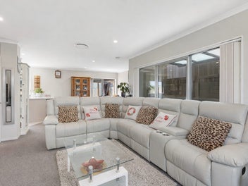 Modern, Standout, Move in Ready