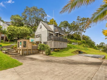 SUN. SEA VIEWS. RENOVATED.