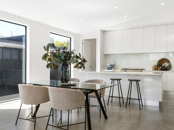 Flexing! Contemporary Living with Options