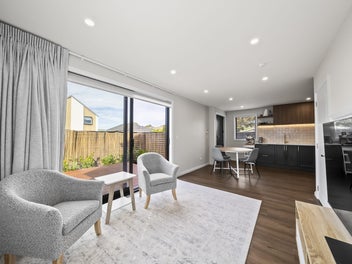 Smart. Solar. City Close.