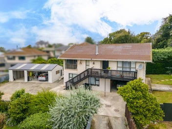 Image 1 of 20
