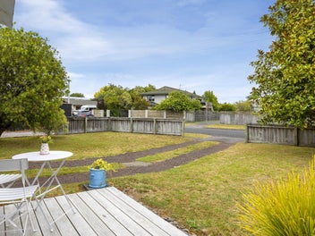 Rainbow Point charm – cute cottage, prime...