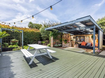 PRIVATE SANCTUARY - TIMELESS CHARACTER