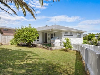 Home & Granny Flat- MUST SELL!