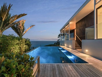 YOUR PRIVATE BOX SEAT TO THE HAURAKI GULF