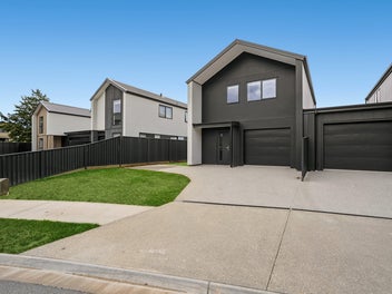 Brand new build in stunning Prospector's Park