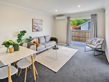 Modern, low maintenance, ready now!