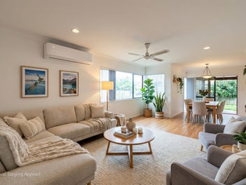 Ready to move in- Freehold