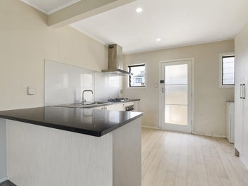 Smart Buy in Papatoetoe