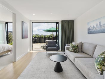 Huge outdoor living in Epsom DGZ