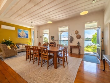 Secluded and special Bay of Islands waterfront gem