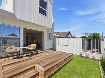 Lucky Last - Cashmere Zoned