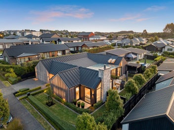 Modern luxury in Paerata Rise