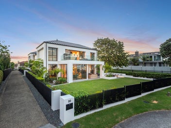 Resort-Style Living with Spectacular Harbour Views