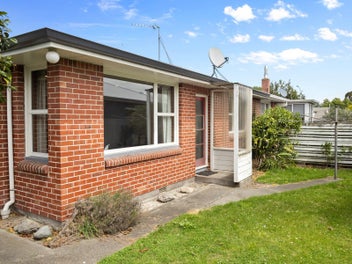 Central, renovated, ready living