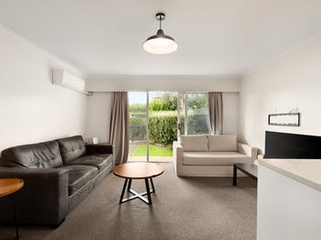 Sunny, Connected, and Effortlessly Easy