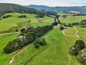 Prime 1.8ha North-Facing Lifestyle Section