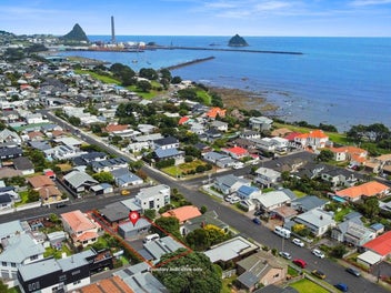 UNIQUE OPPORTUNITY IN TOP LOCATION