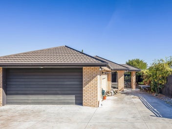 Vendor says sell! Vacant possession