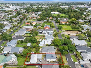 Invest in the best! Develop or as Home and Income