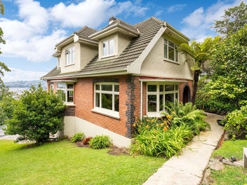 A Grand Haven with Panoramic Views