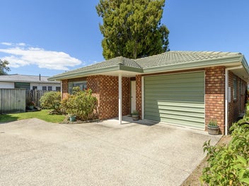 Cozy on Coopers Road