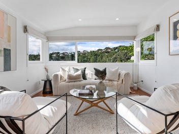 OPEN HOME TONIGHT 5 - 5:30PM