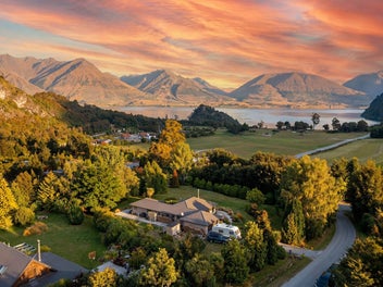 Mt Creighton Living: Lifestyle, Land & Location!