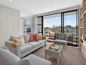 Set Your Weekends Free