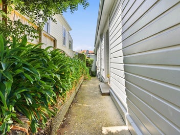 Charming villa, perfectly positioned