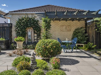 Modern Presentation in a central location