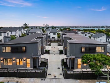 Contemporary Comfort | City-Fringe Convenience