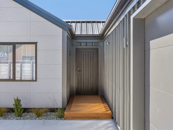 SMART DESIGN, EASY LIVING