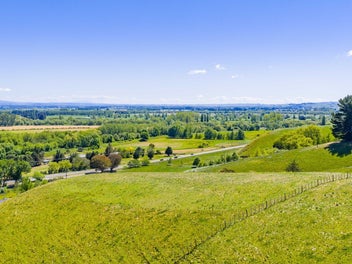 Maharakeke Heights - just two sections remain!