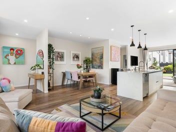 DEADLINE SALE TOMORROW - TUESDAY 3 MARCH