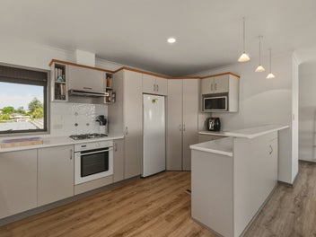 Large, Lock And Leave Living