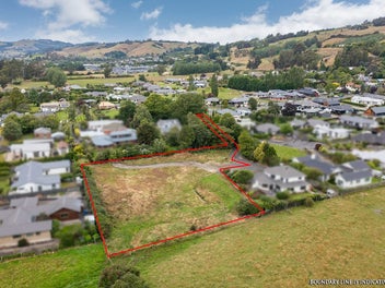 Land & lifestyle & opportunity
