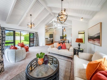 Avenues Living with Water Peeks & Adults Retreat