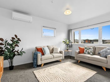 Gotta love a house with a picket fence ...