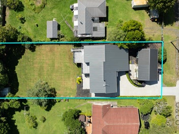 6 Bed Renovated Home + 2 Bed Modern Minor!