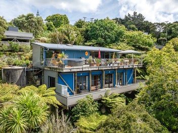 Sunlit Sanctuary on Surfdale