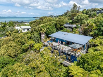 Sunlit Sanctuary on Surfdale