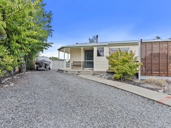 Relaxed Living Close to Town