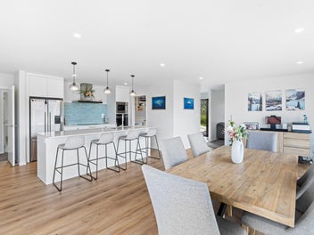 Coastal opportunity - owners now Australia based