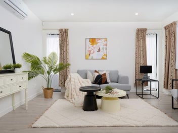 Vendor Cashing Out-Smart Location, Smart Choice