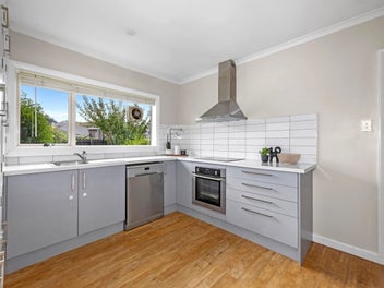 Take the Edge Off with Easy Living in Edgeware