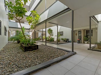 100sqm, 2 Bed With 2 Park!