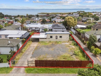 Land, Land, Land – Full 601m² Site!